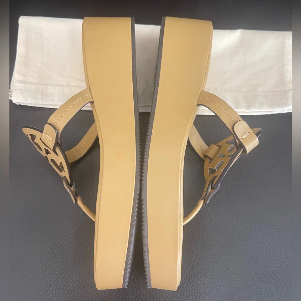 NEW Tory Burch Miller Leather Logo Wedge Thong Sandals $250 - Picture 8 of 11